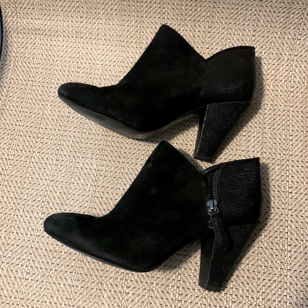 Gianni Bini black leather upper ankle boots, size 7M